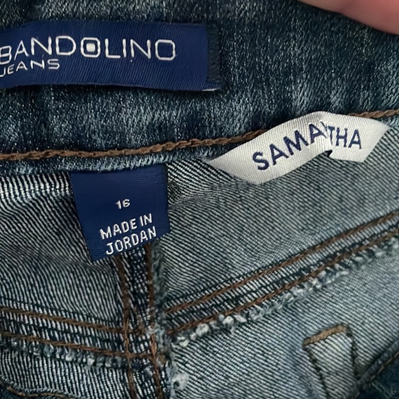 Mid-rise straight leg jeans - Picture 3 of 6